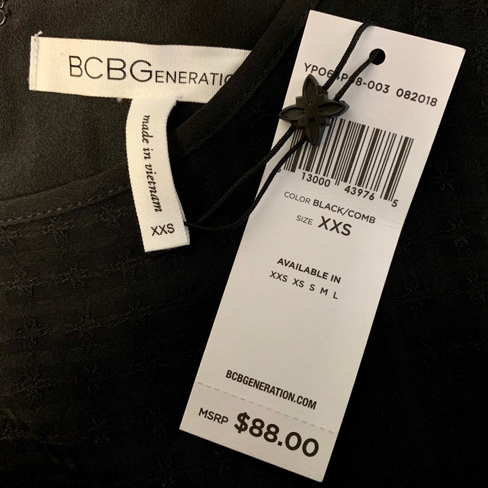 BCBGeneration Women's Ruffle Back Shift Dress - Picture 3 of 4